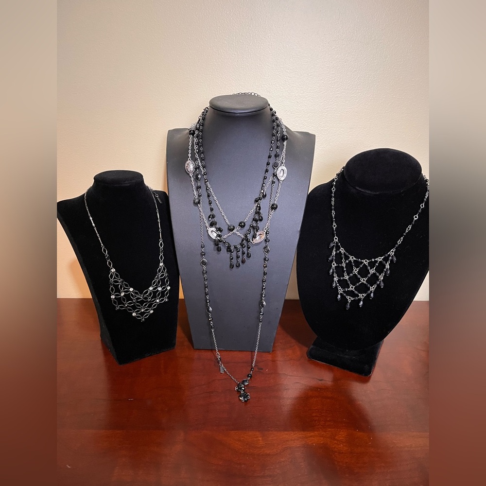Vintage 1928/1946 Black Beaded Necklace Set